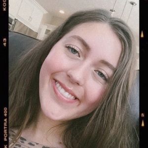 Meet your Posher, Ava